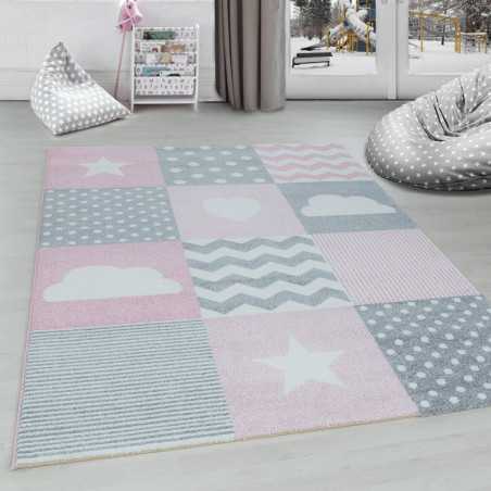 Geruit vloerkleed voor de kinderkamer met wolken- en sterrenpatroon, grijs, roze en wit.